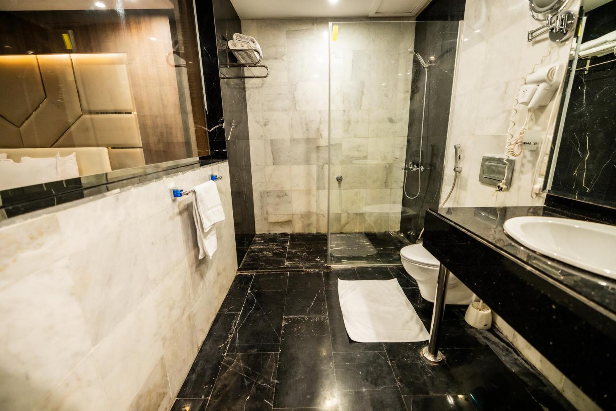 Mora Hotel By Pioneer Jeddah Ngoại thất bức ảnh